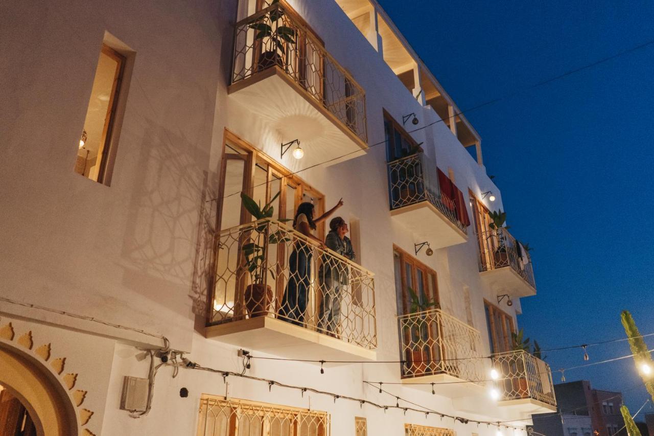 Blue Waves Boutique Hostel Tamraght Екстер'єр фото