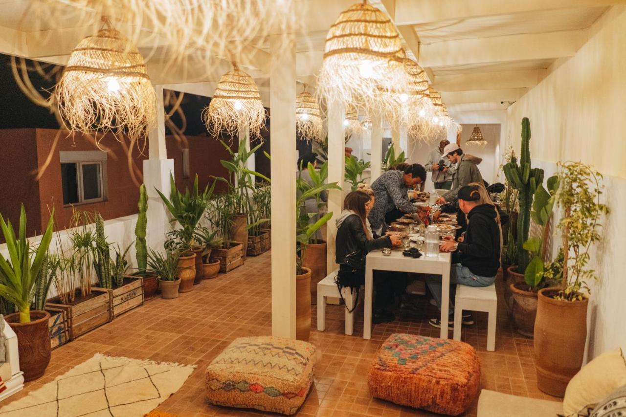 Blue Waves Boutique Hostel Tamraght Екстер'єр фото