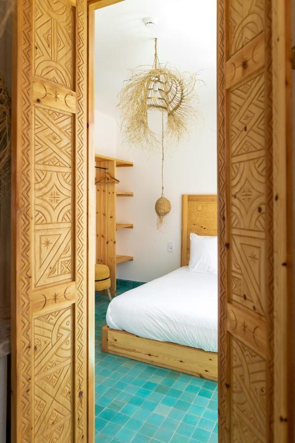 Blue Waves Boutique Hostel Tamraght Екстер'єр фото
