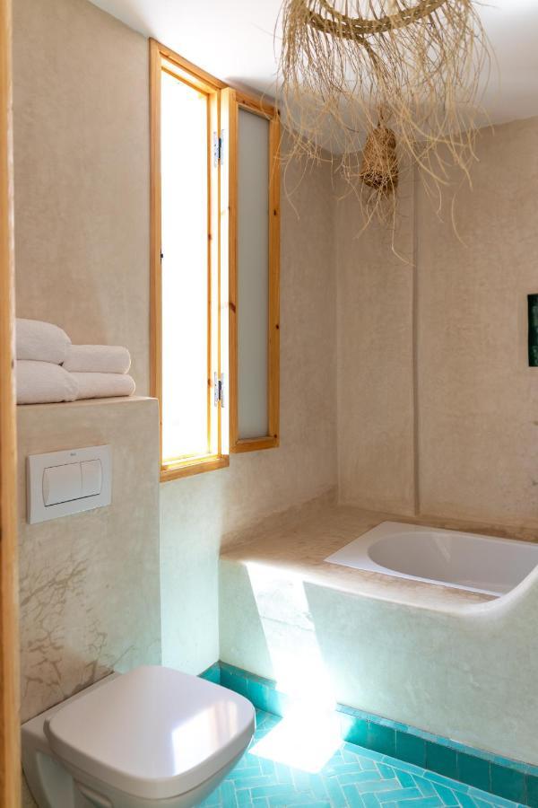 Blue Waves Boutique Hostel Tamraght Екстер'єр фото