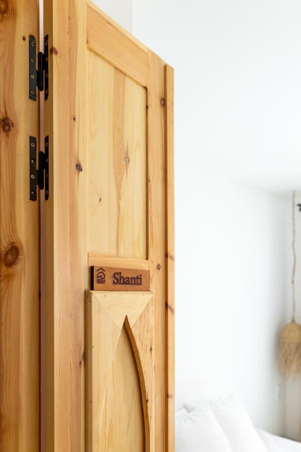 Blue Waves Boutique Hostel Tamraght Екстер'єр фото