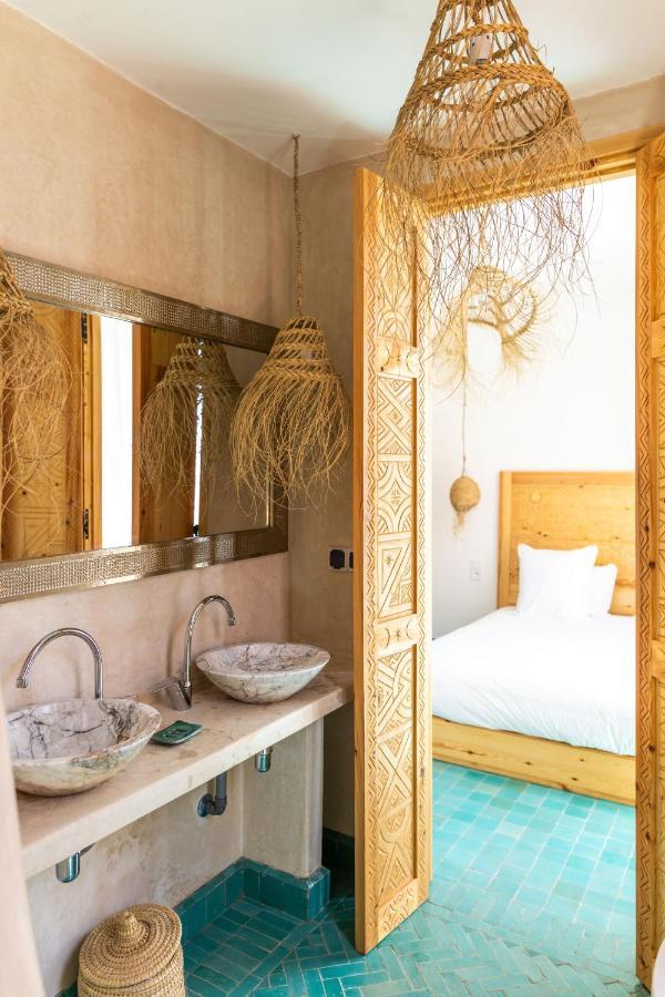 Blue Waves Boutique Hostel Tamraght Екстер'єр фото
