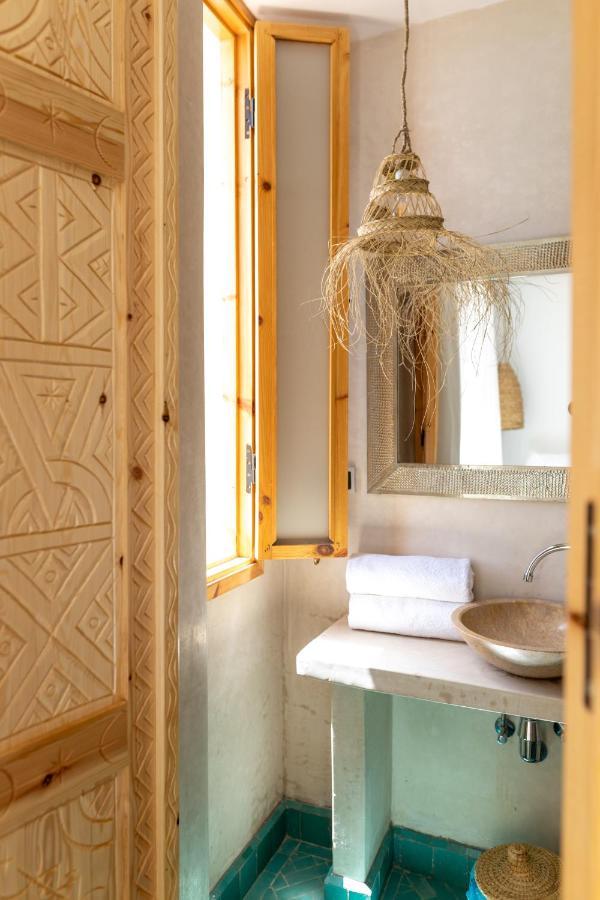 Blue Waves Boutique Hostel Tamraght Екстер'єр фото