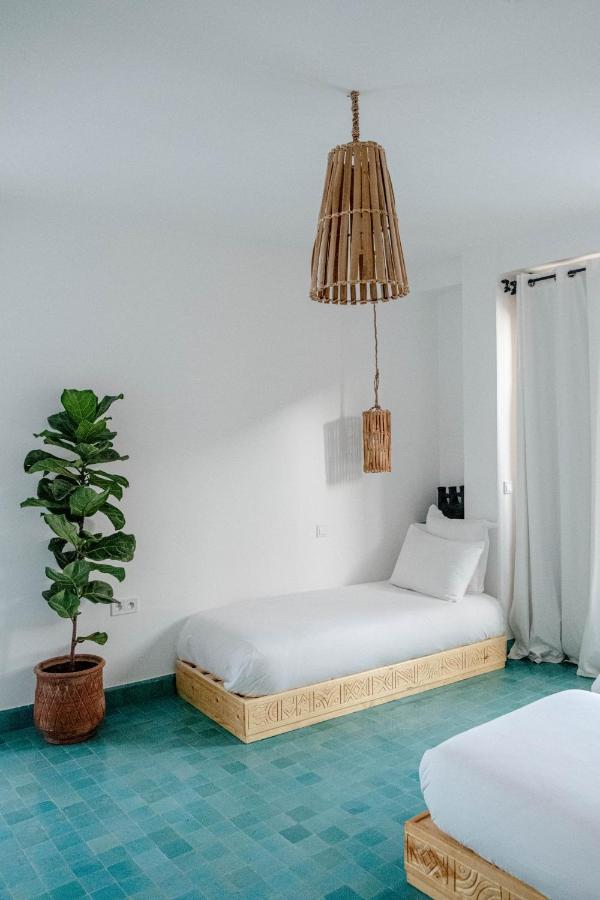 Blue Waves Boutique Hostel Tamraght Екстер'єр фото